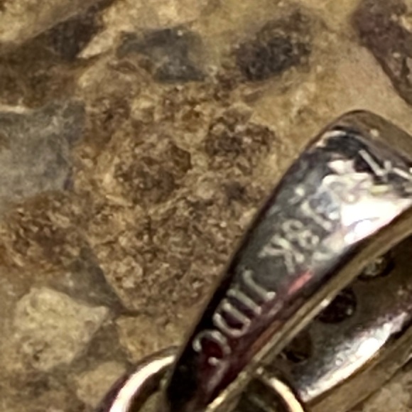 Kimora lee Simmons diamond hello Kitty pendant 18k - Picture 5 of 8